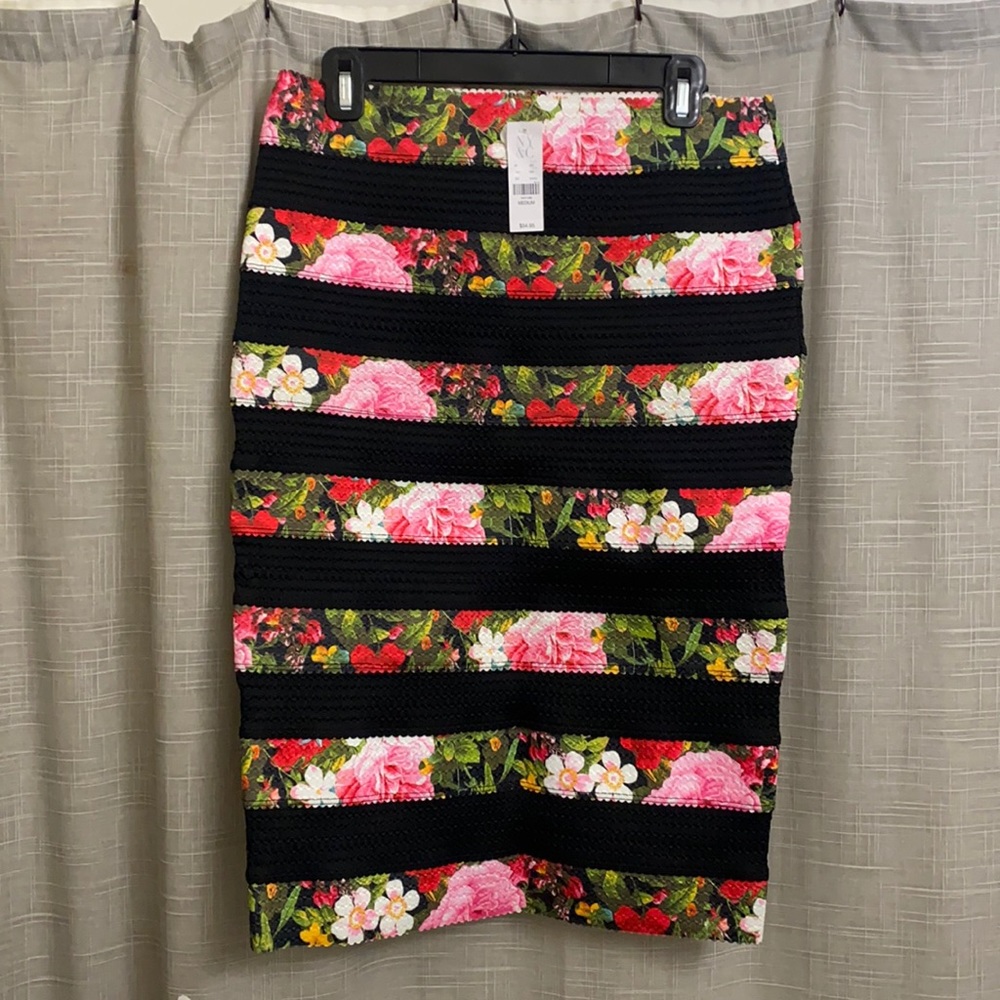 NWT Black/Floral Stripe Pencil Skirt